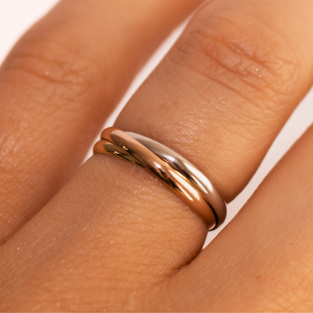 Tricolor trinity ring
