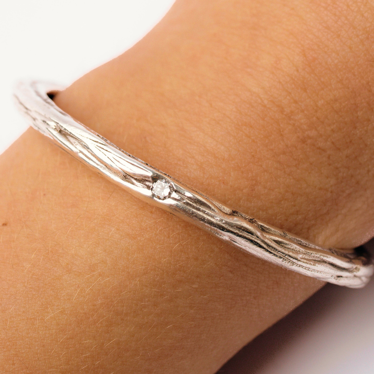 Solid silver bangle